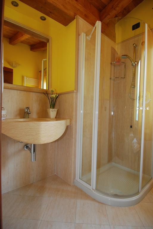 Albergo Ristorante Montebaldo Limone sul Garda Bilik gambar