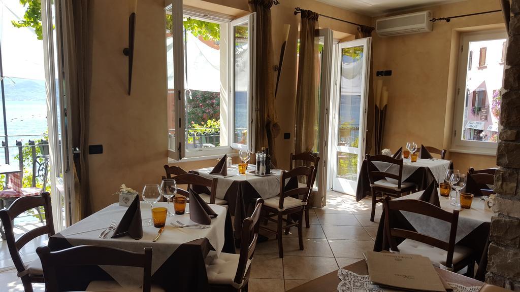 Albergo Ristorante Montebaldo Limone sul Garda Luaran gambar