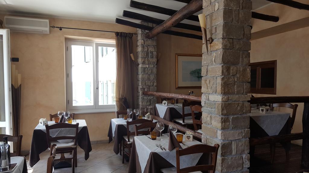 Albergo Ristorante Montebaldo Limone sul Garda Luaran gambar